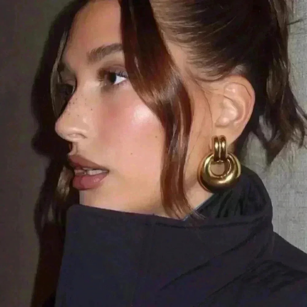 Women's Dainty 18K Gold Plated Stainless Steel Knot Statement Stud Earrings - Picture 1 of 7